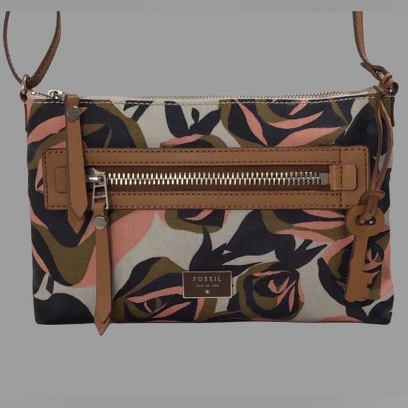 FOSSIL Dawson Floral Coated Canvas Convertible Bag with Hanging Faux Leather Key - Picture 2 of 10